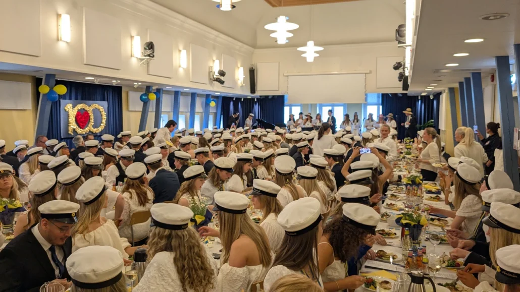 Studentlunch i matsalen